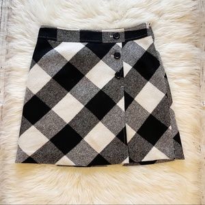 Ann Taylor Loft Buffalo Plaid Wool mini skirt, size 10